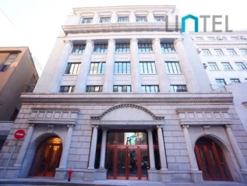Cres Asia On the Bund