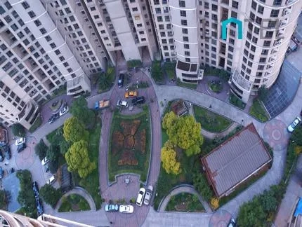 East Huaihai Apartment(3)