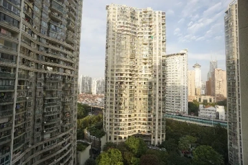 First Block Avenue(4)