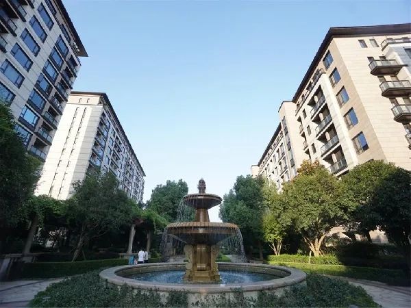 Great Mansion(2)