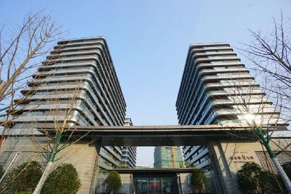 One Riviera Park