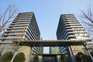 One Riviera Park