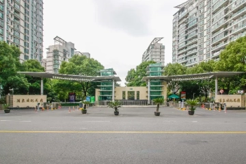 Pudong Century Garden I(2)