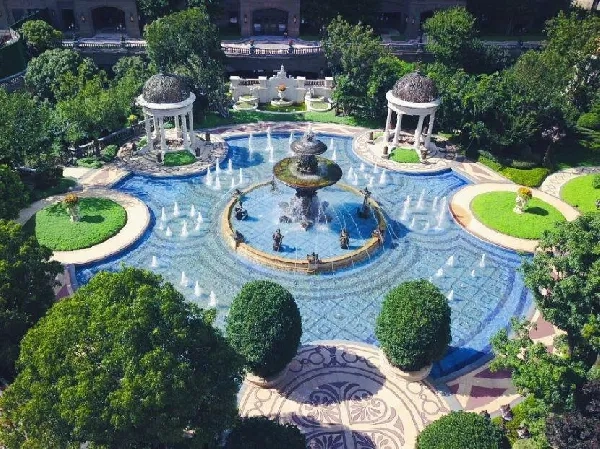 Riverside Mansion(3)
