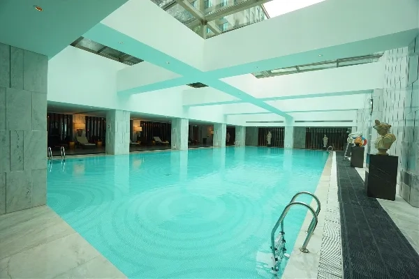 ST REGIS Apartments(8)