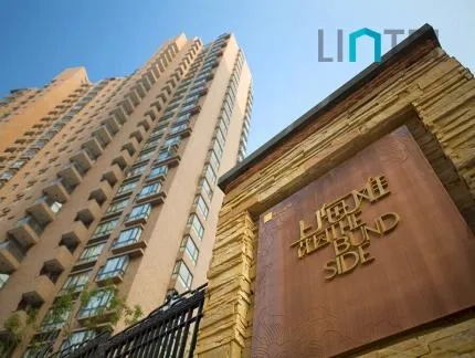 The Bund Side