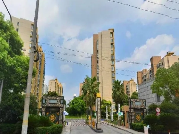 Zhong Xing Yi Jing Garden(2)