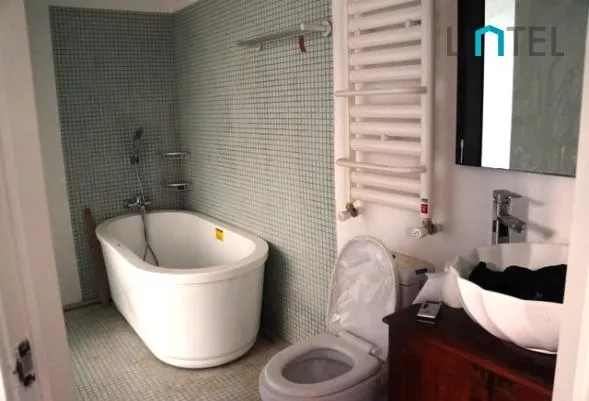 1F No 10 Lane 1670 Huaihai middle Road(6)