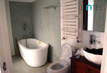 1F No 10 Lane 1670 Huaihai middle Road(6)