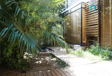 1F No 16 Lane 1670 Huaihai middle Road