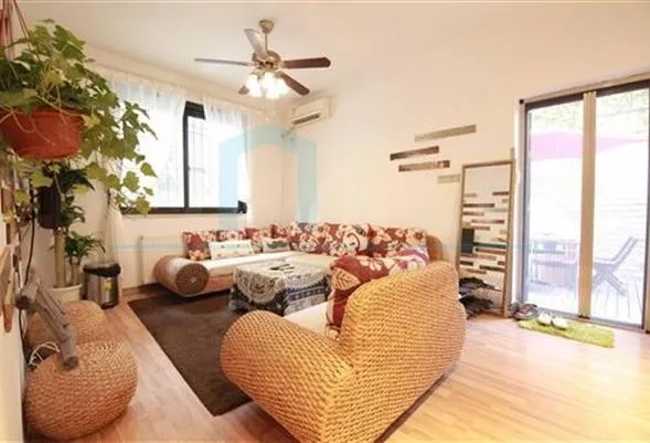 1F No 3 Lane 12 Wuxing  Road