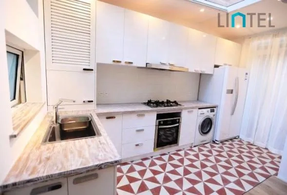 1F No 3 Lane 169 Jiashan Road(4)
