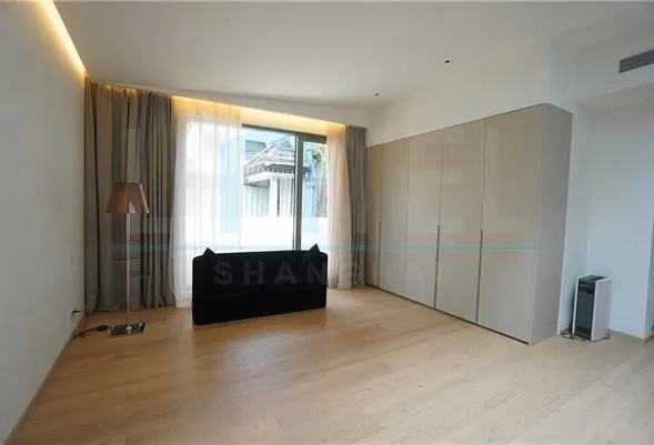 1F No 4 Lane 18 Yanqing Road(9)