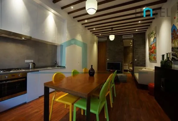 1F No 4 Lane 56 Jianguo west Road(2)