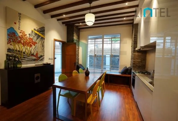1F No 4 Lane 56 Jianguo west Road(5)