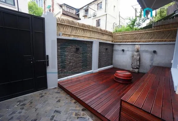 1F No 4 Lane 56 Jianguo west Road(6)