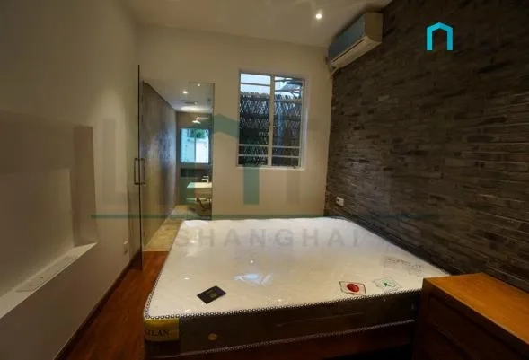 1F No 4 Lane 56 Jianguo west Road(8)