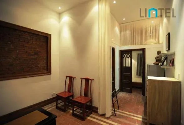 1F No 49 Lane 740 Yan'an middle Road(2)