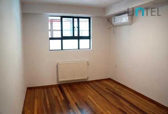 1F No 661 Zhaojiabang Road(4)