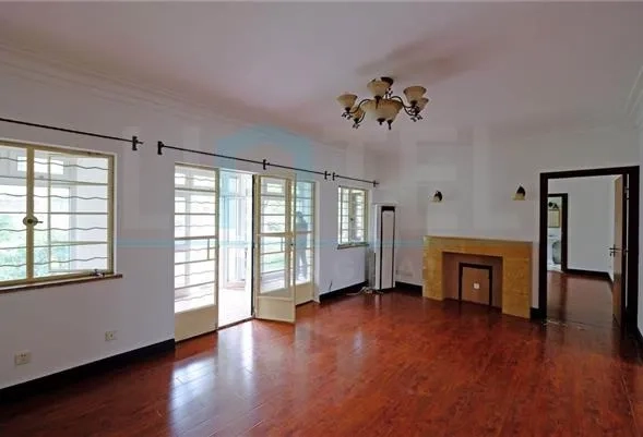 1F No 7 Lane 1273 Huaihai middle Road