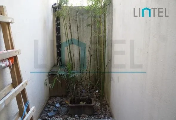 1F No 7 Lane 619 Jianguo west Road(8)