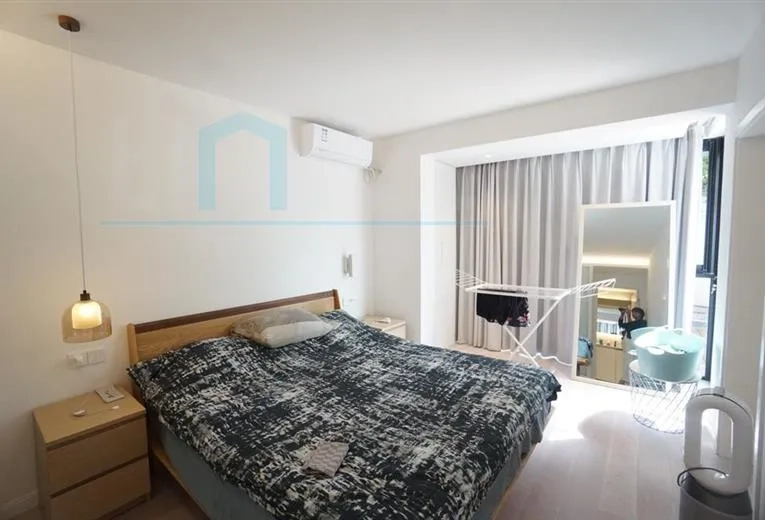 1F No 8 Lane 249 Anfu Road(9)