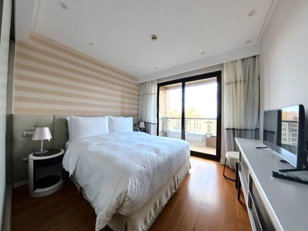 2-bdr Premier Suite Lanson Place Parkside Serviced Suites(6)