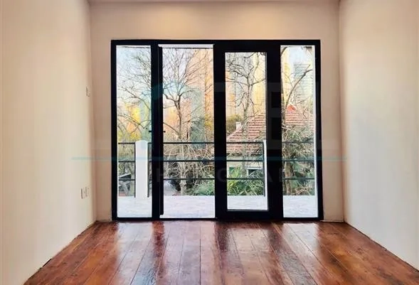 2F No 10 Lane 82 Jiangsu  Road(7)