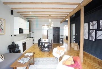 2F No 11 Lane 64 Lao Chongqing middle Road(2)
