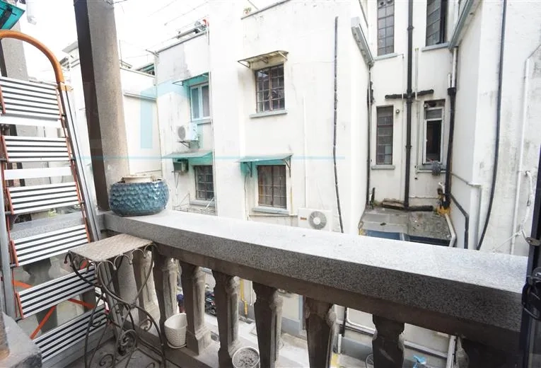 2F No 11 Lane 64 Lao Chongqing middle Road(8)