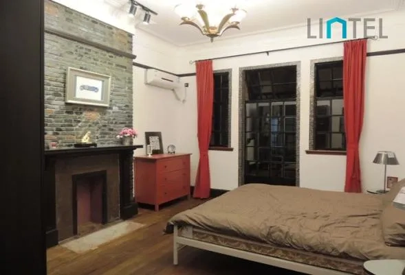 2F No 19 Lane 899 Huaihai middle Road(5)