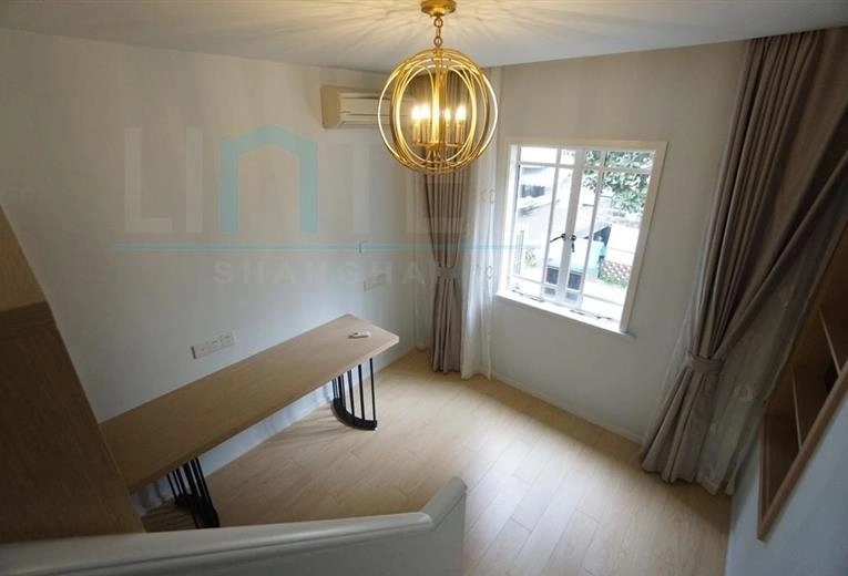 2F No 2 Lane 1670 Huaihai middle Road(14)