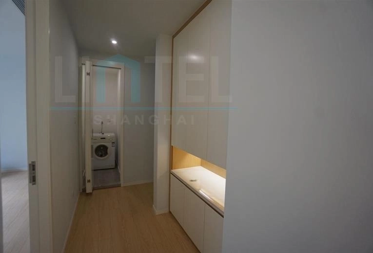 2F No 2 Lane 1670 Huaihai middle Road(17)