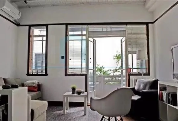 2F No 6 Lane 1670 Huaihai middle Road(2)