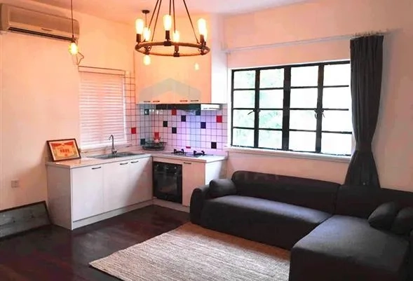 3F No 1 Lane 104 Changshu Road