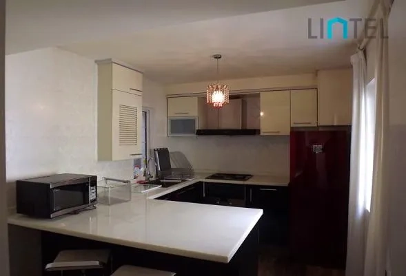 3F No 10 Lane 612 Nanjing west Road(3)