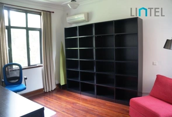 3F No 12 Lane 1285 Huaihai middle Road(9)