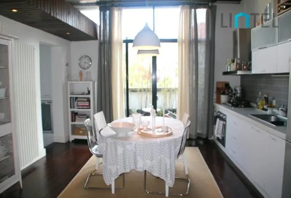 3F No 13 Lane 1412 Huaihai middle Road