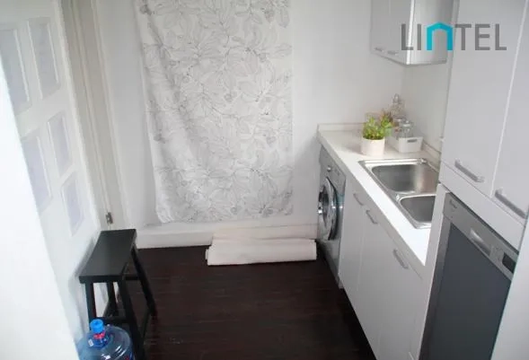 3F No 13 Lane 1412 Huaihai middle Road(12)