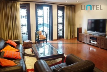 3F No 145 Lane 591 Nanjing west Road