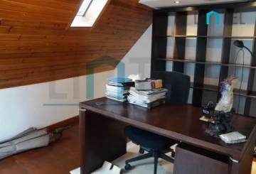 3F No 145 Lane 591 Nanjing west Road(9)