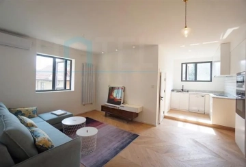 3F No 20 Lane 1135 Yan'an middle  Road