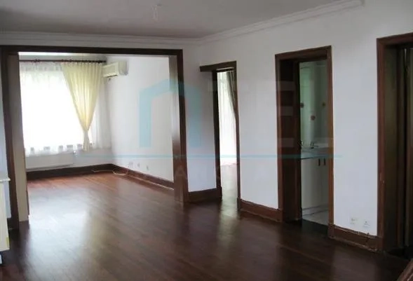 3F No 20A Lane 211 Xinhua Road(3)