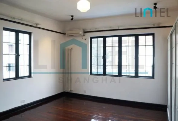 3F No 21 Lane 1670 Huaihai middle Road(4)