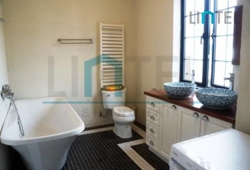 3F No 21 Lane 1670 Huaihai middle Road(5)