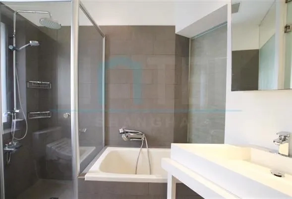 3F No 4 Lane 200 Yueyang Road(7)