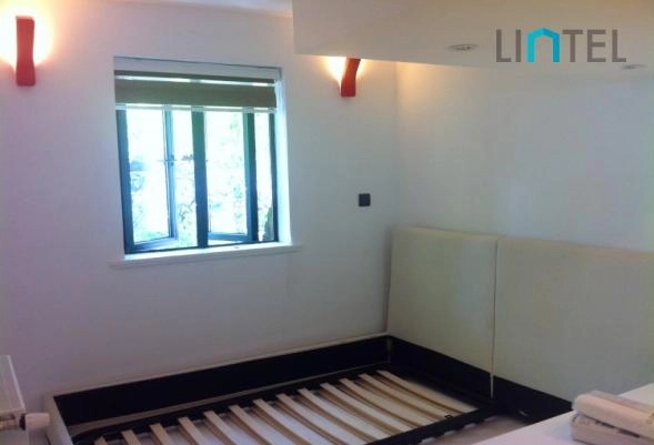 3F No 4 Lane 460 Changle Road(5)
