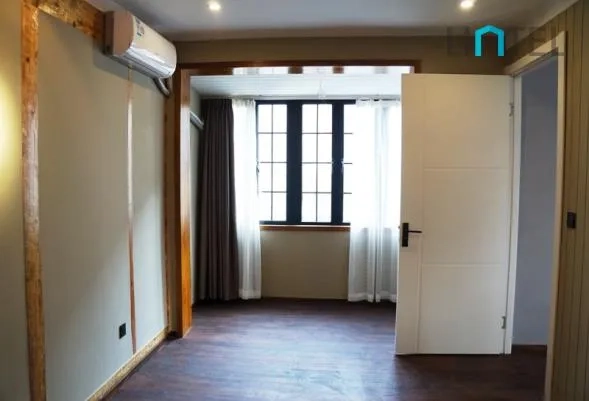 3F No 4 Lane 732 Huashan Road(9)