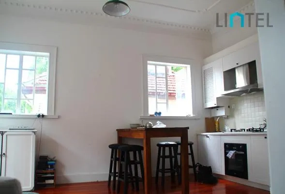3F No 40 Lane 384 Jianguo west Road(2)