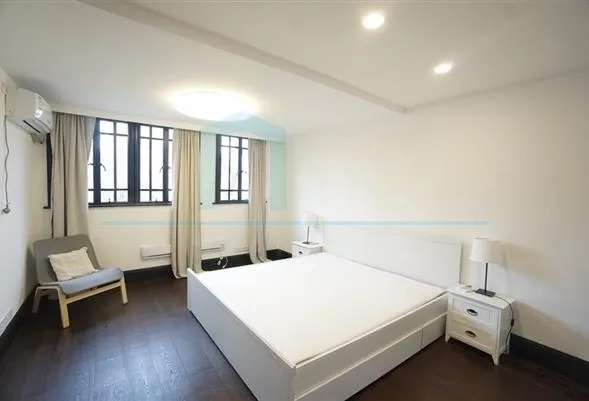 3F No 5 Lane 186 Shanxi south Road(7)